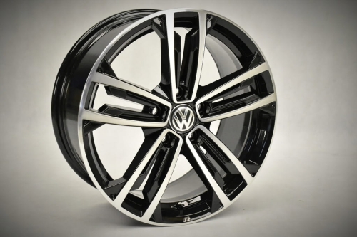 VW GOLF 7 e-GOLF R-LINE 7x17 ET49 5x112 5GE601025B RIO DE JANEIRO