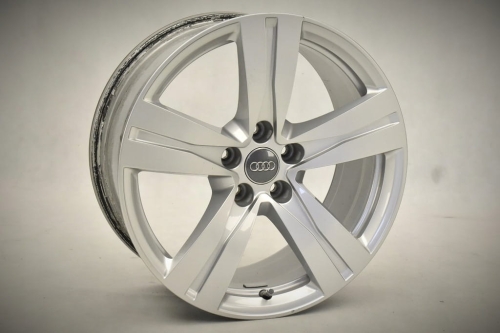 AUDI Q7 SQ7 4M0 8x18 ET25 5x112 4M0601025A